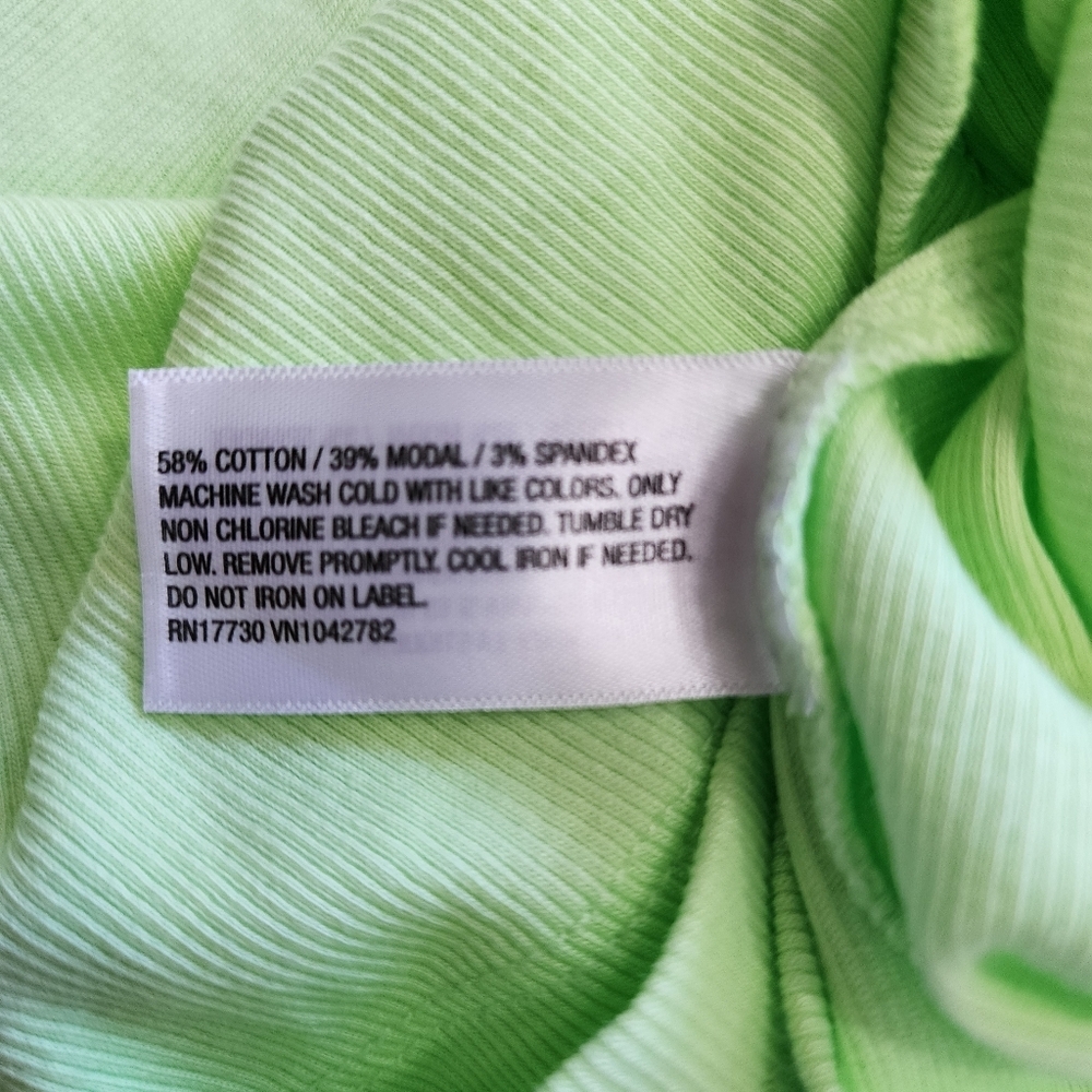 A New Day & Universal Thread Brown and Green V-Neck Women's T-Shirts Size XS - Picture 7 of 8